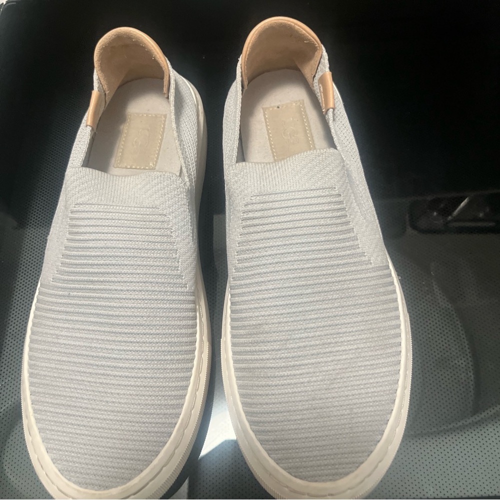 UGG Slip on Womens tennis shoes